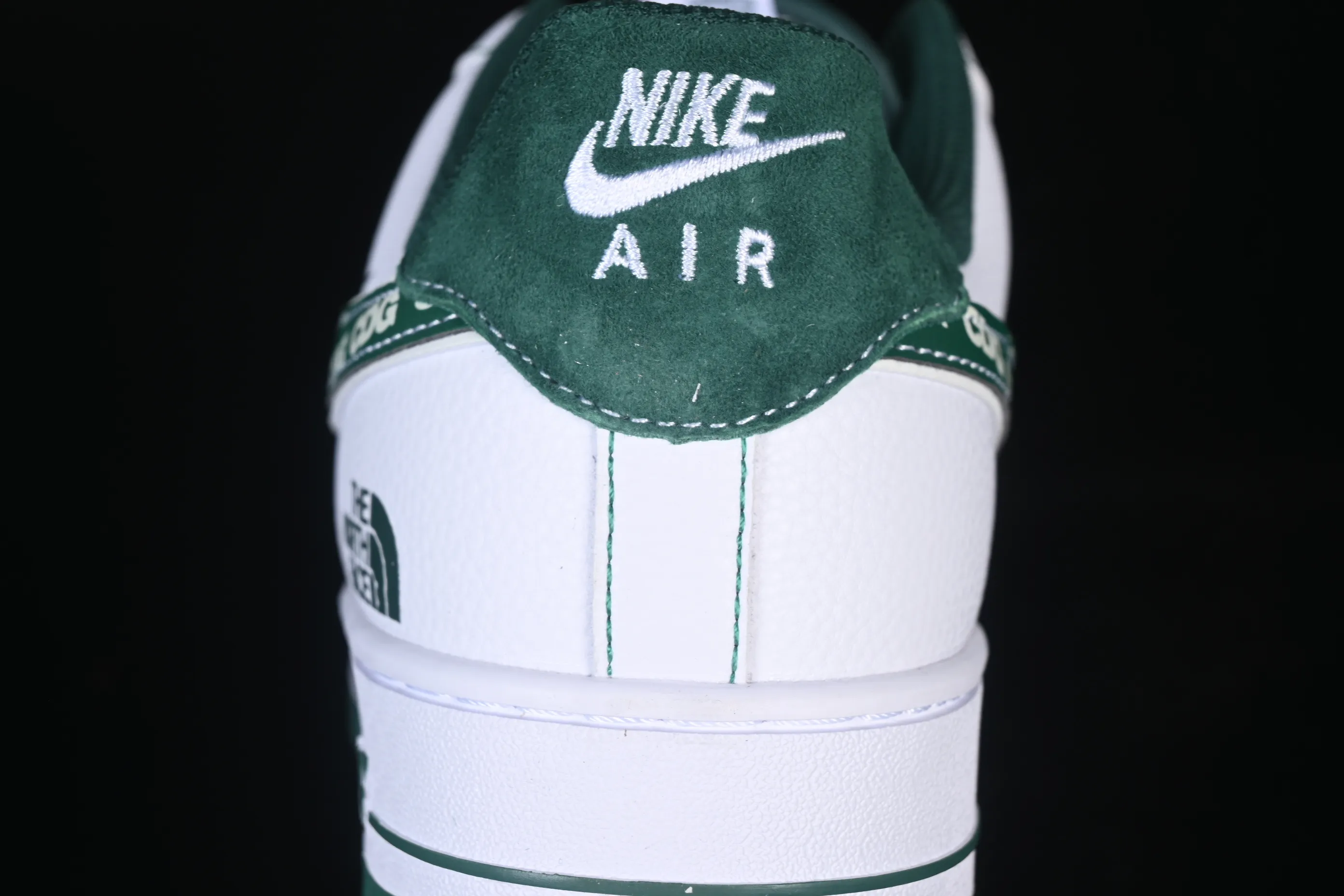 All categories Nk Air Force 1 Air Force series Nk Air Force 1 Low Air Force low top Nike Air Force 1'07 Low North Face joint Green Pig Eight suede Air Force 1 low top casual sneakers SU2305-561